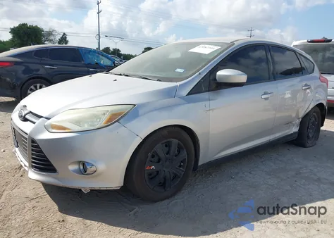 2012 Ford Focus Se z USA, uszkodzony, nr VIN 1FAHP3K23CL392818